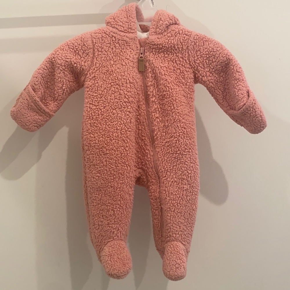 Carter’s hooded warm Footie